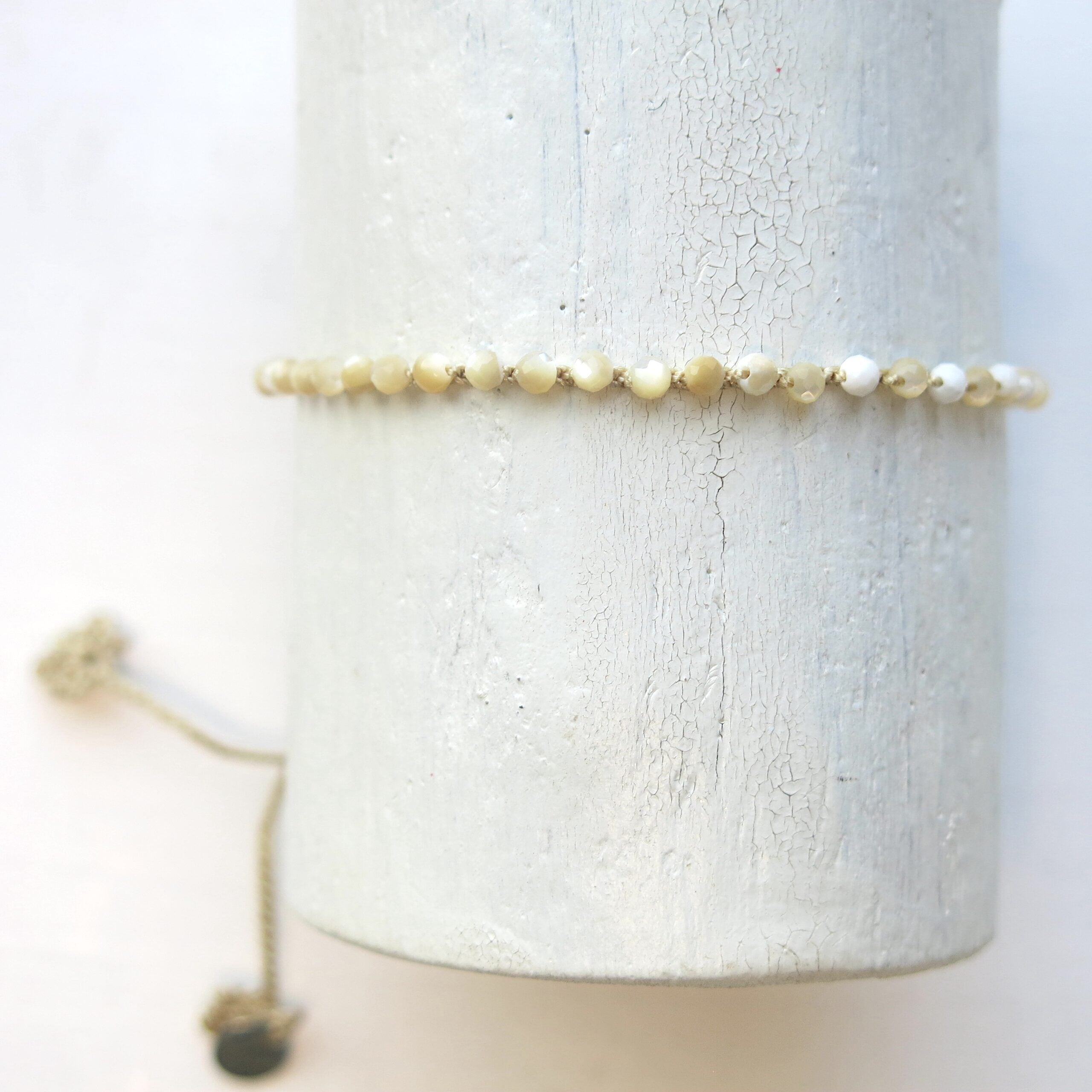 ein-st-ck-vom-gl-ck-jasmin-armband-sand-edelstein image 2