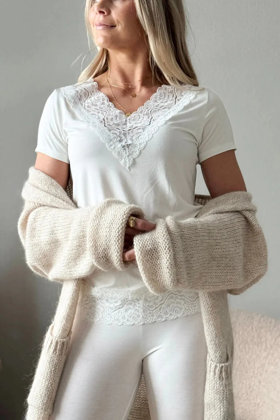 bypias-elodie-bambus-t-shirt-damen-wei-spitze image 1
