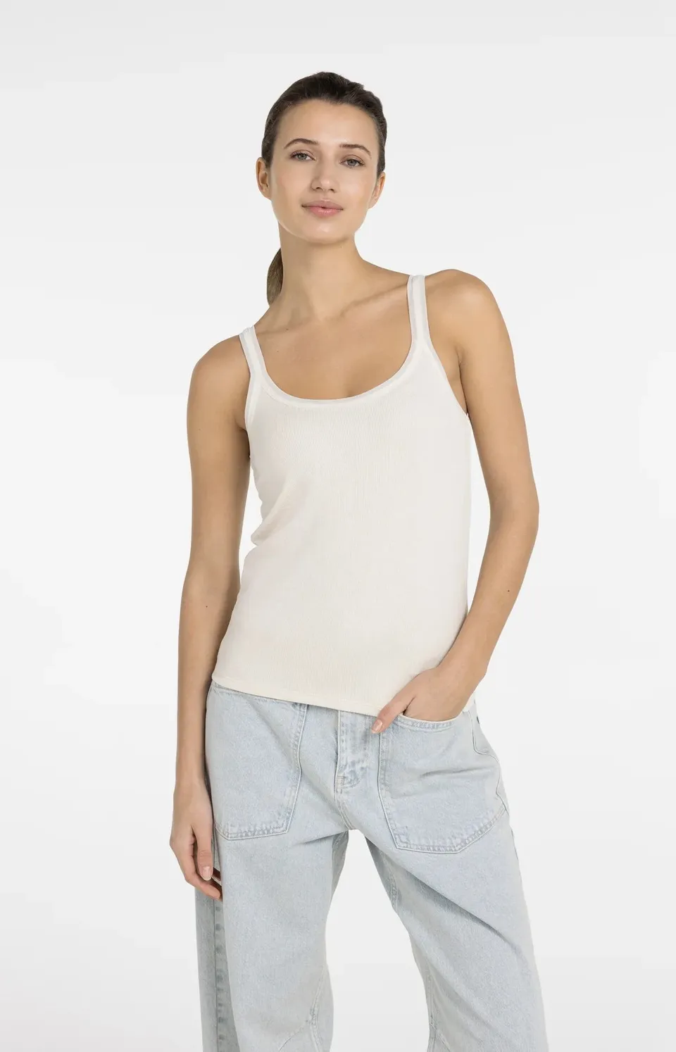 ein-st-ck-vom-gl-ck-yaya-tr-gertop-netzdetail-creme image 1
