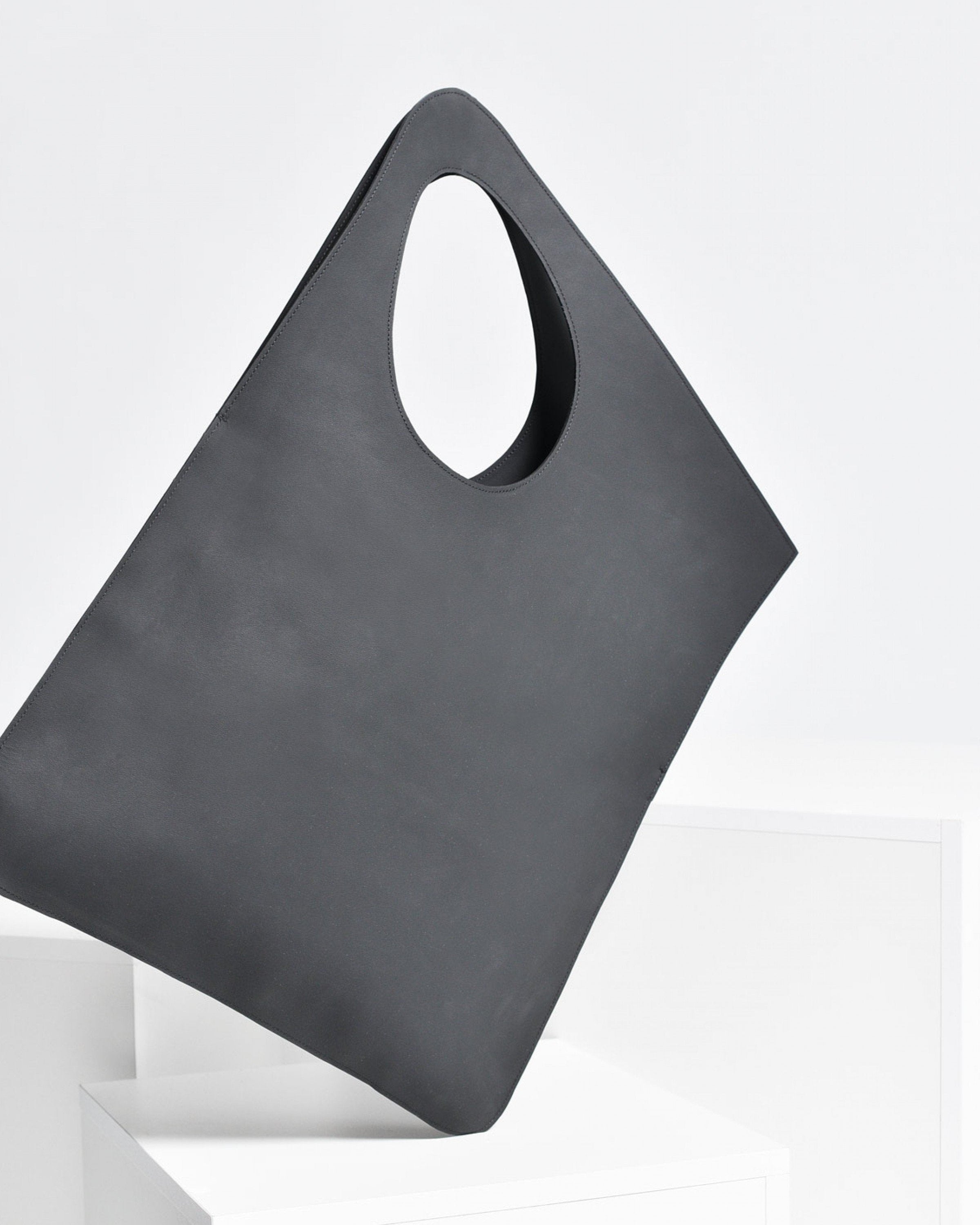 aakasha-roma-handtasche-echtleder-quadratisch-caramel image 3