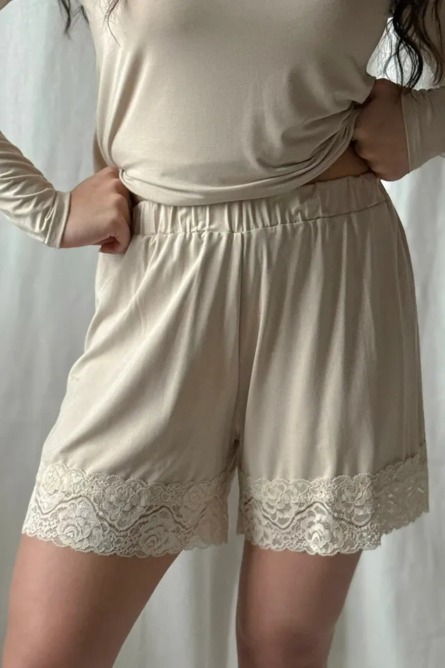 bypias-lace-shorts-beige-bambus-jersey-spitze-xs-l image 1