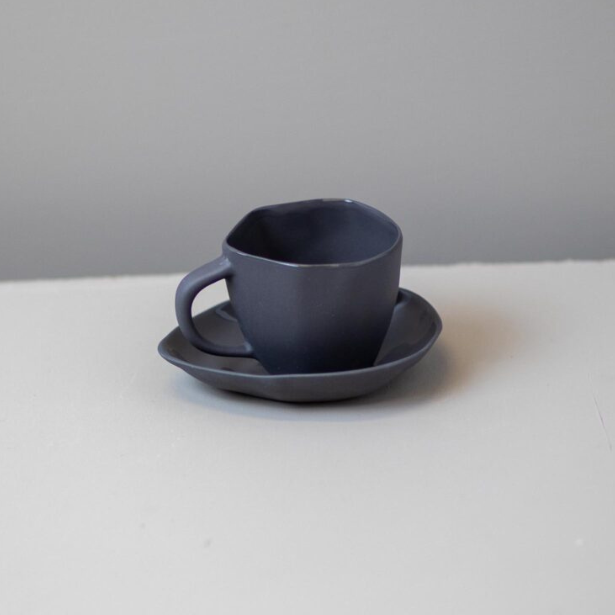 behome-tam-espressotasse-mit-untertasse-100-ml-silbergrau image 3
