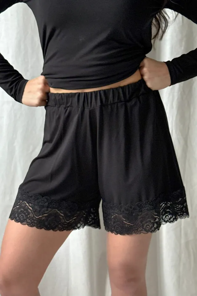 bypias-lace-bambus-shorts-damen-schwarz-mit-spitze image 1