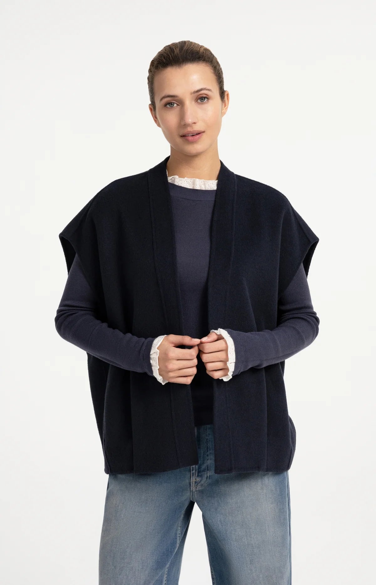 ein-st-ck-vom-gl-ck-yaya-oversize-wollweste-dunkelgrau-melange image 2
