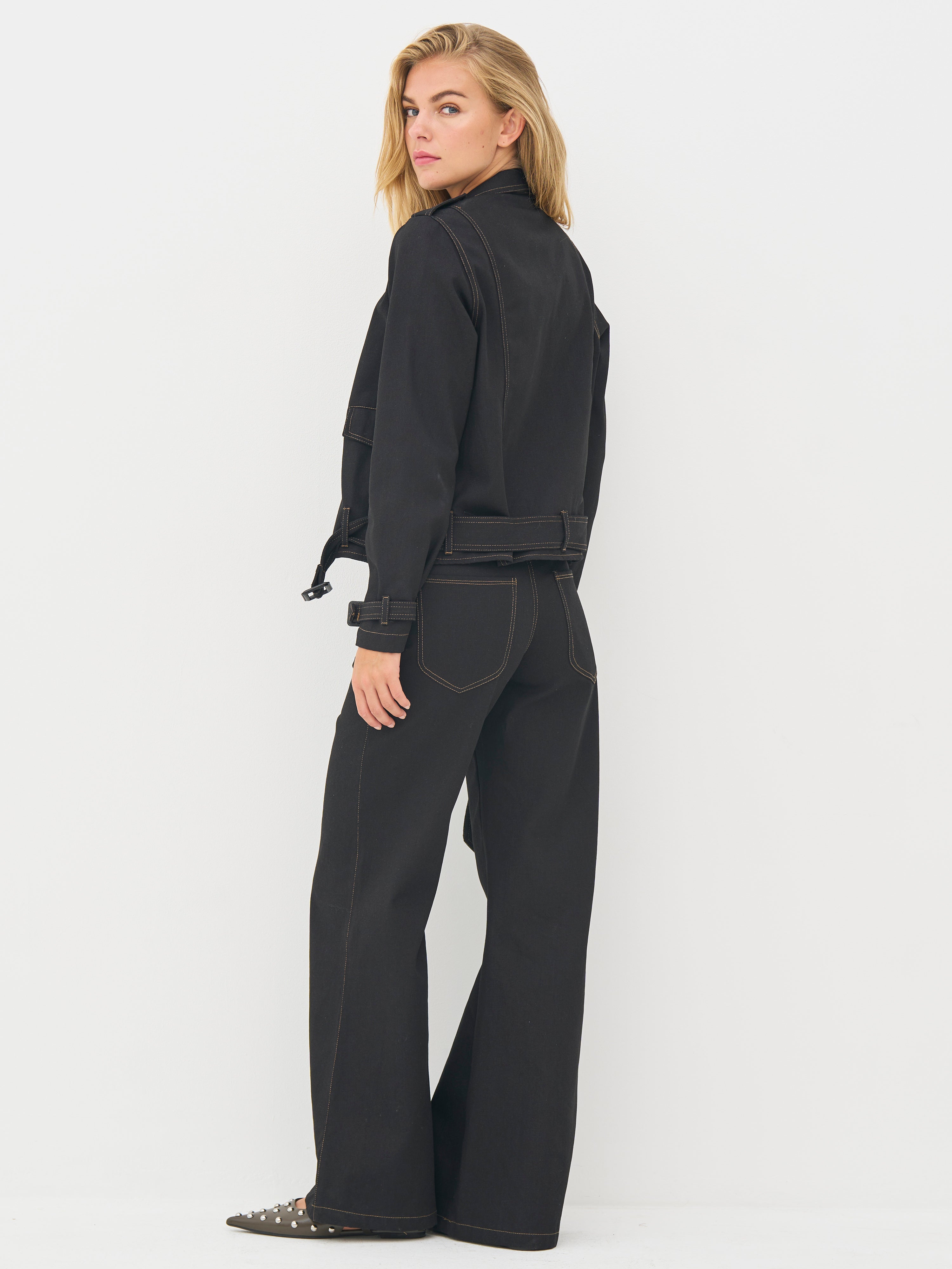 n-denmark-beate-wide-leg-jeans-schwarz image 5