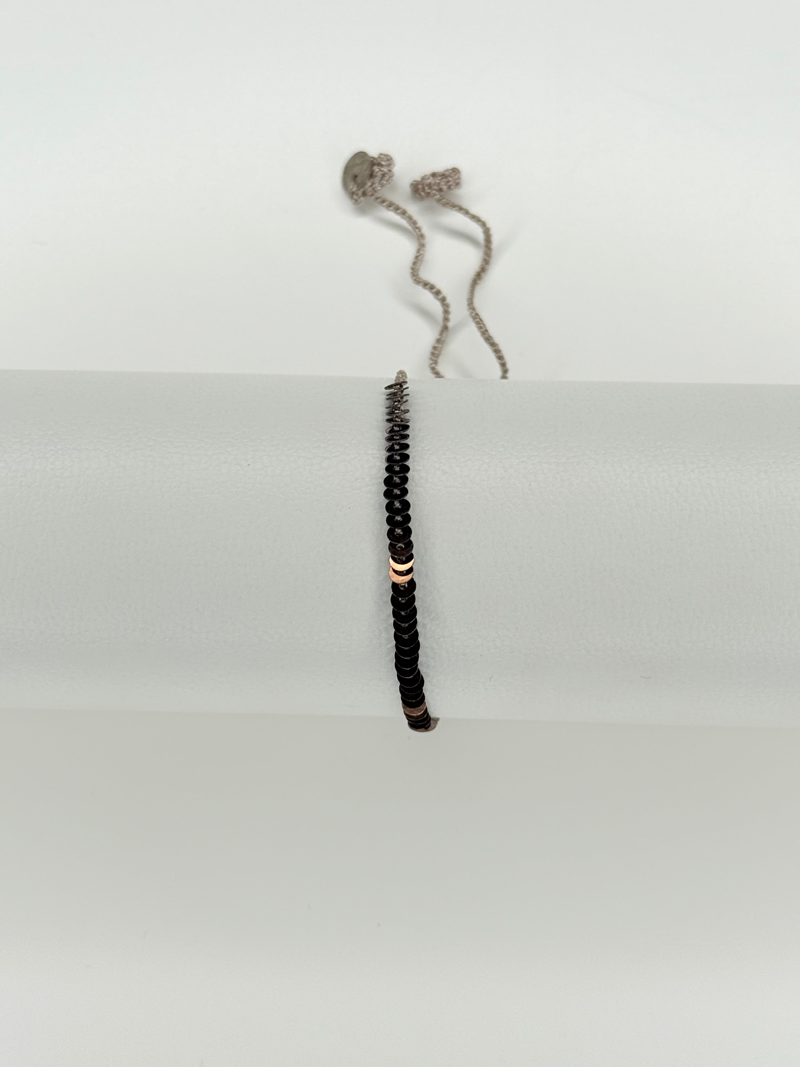 pam-h-kelarmband-mit-pailletten-wei-verstellbar image 5
