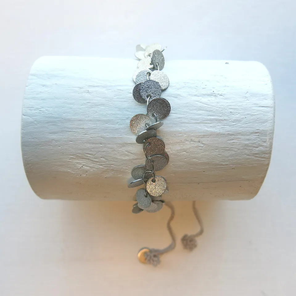 santurini-armband-silber-plated-pailletten-verstellbar image 1