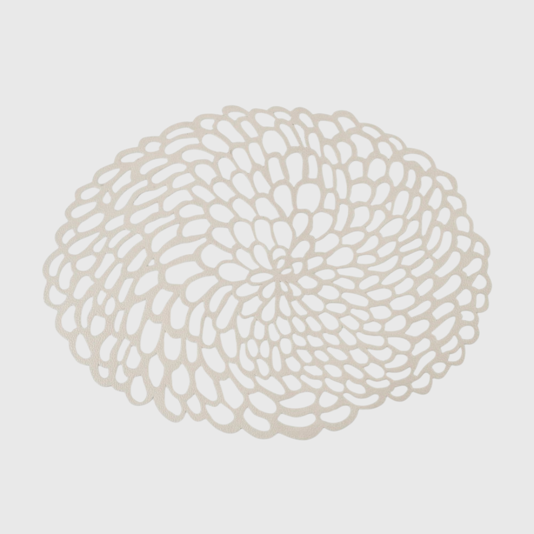 lace-tischset-oval-waschbares-papier-latte-spitzenoptik image 2