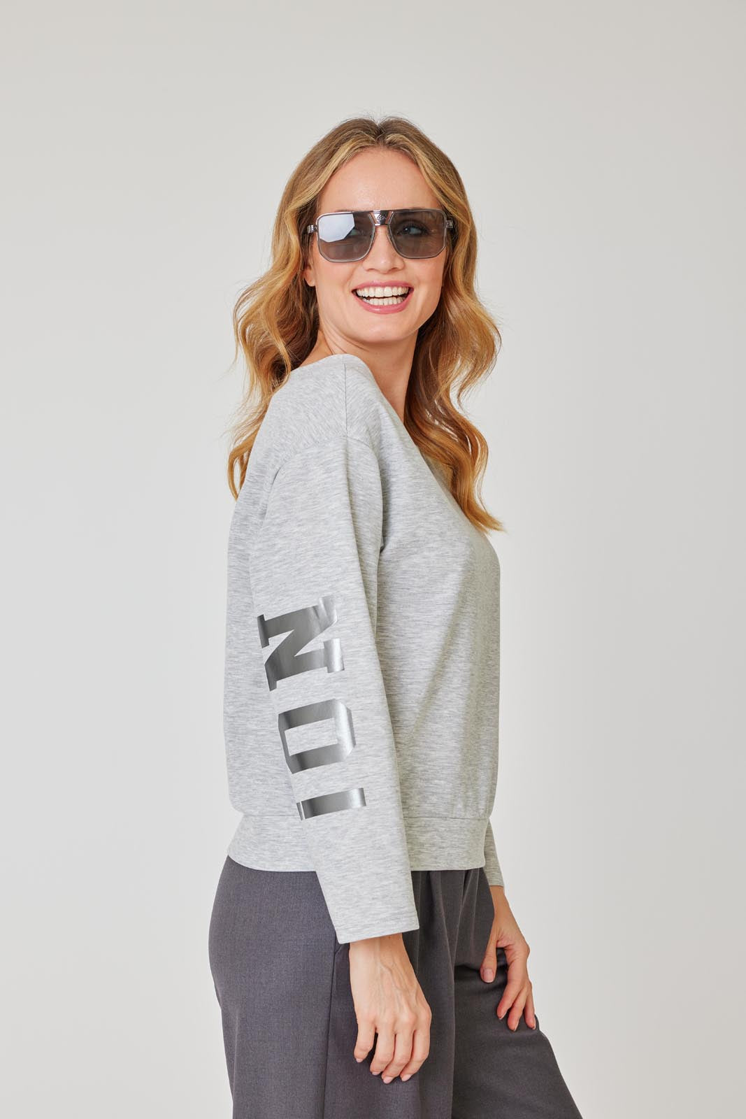 ein-st-ck-vom-gl-ck-yes-sweatshirt-rmelprint-grau-sweater image 3