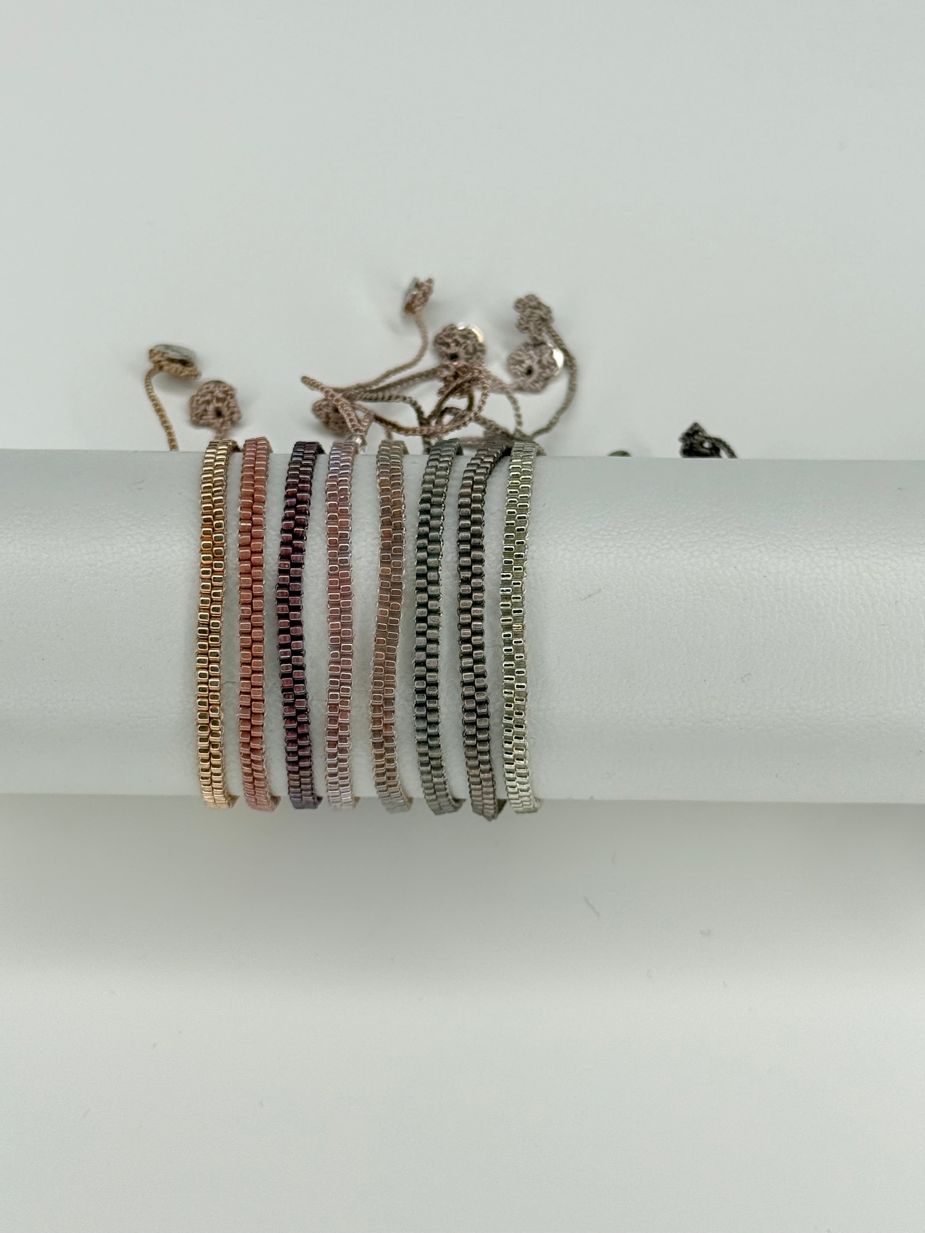 ein-st-ck-vom-gl-ck-maelys-armband-beere-metallic-peyote image 1