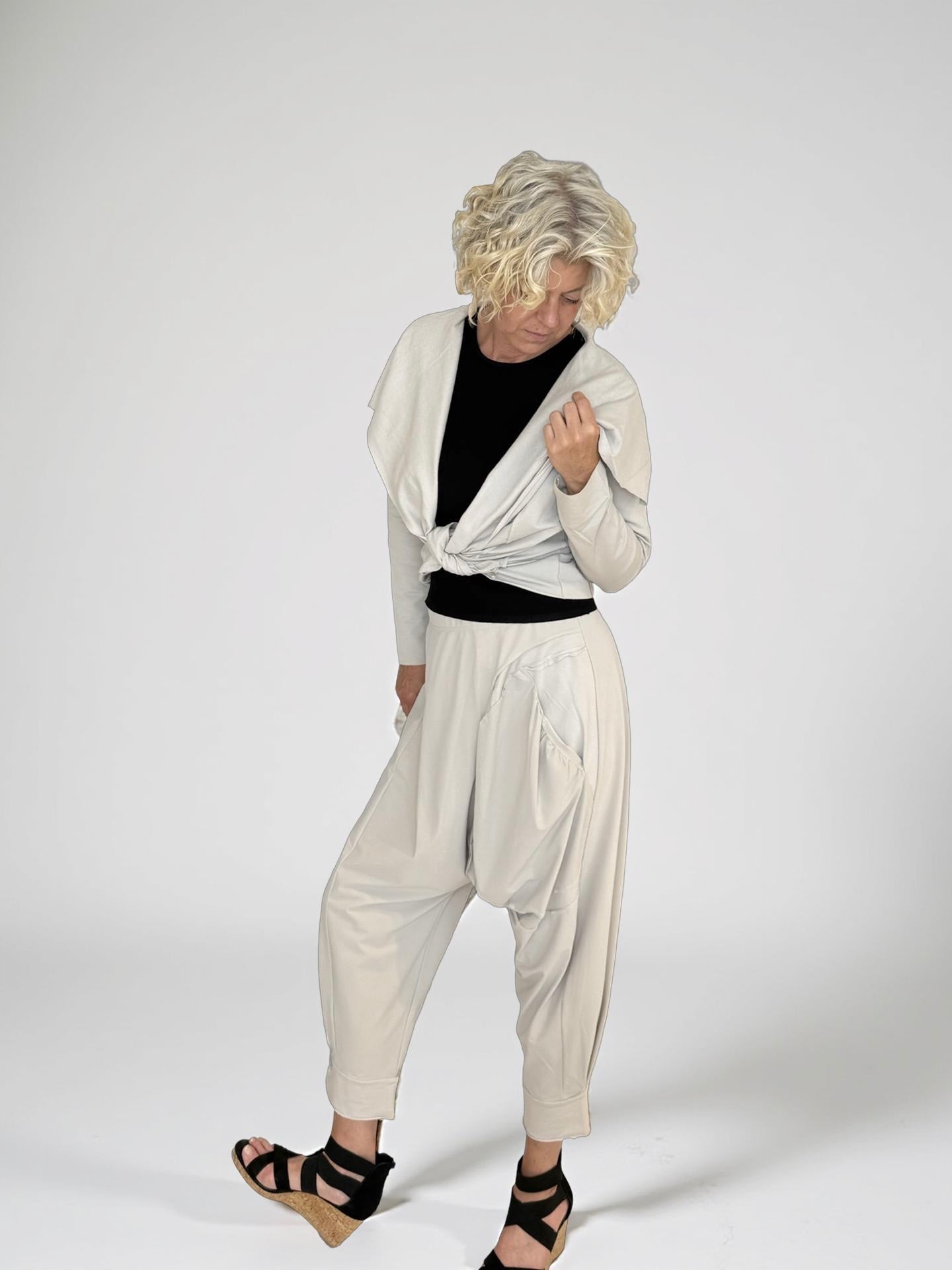 anastasia-hera-kurzjacke-schwarz-s-m-wasserfallkragen image 4