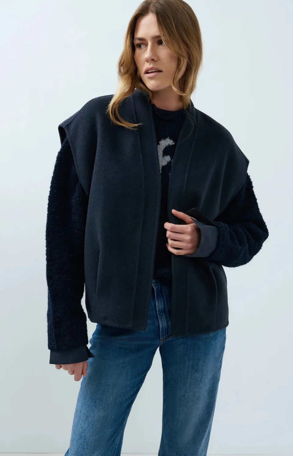 ein-st-ck-vom-gl-ck-yaya-oversize-wollweste-dunkelgrau-melange image 1