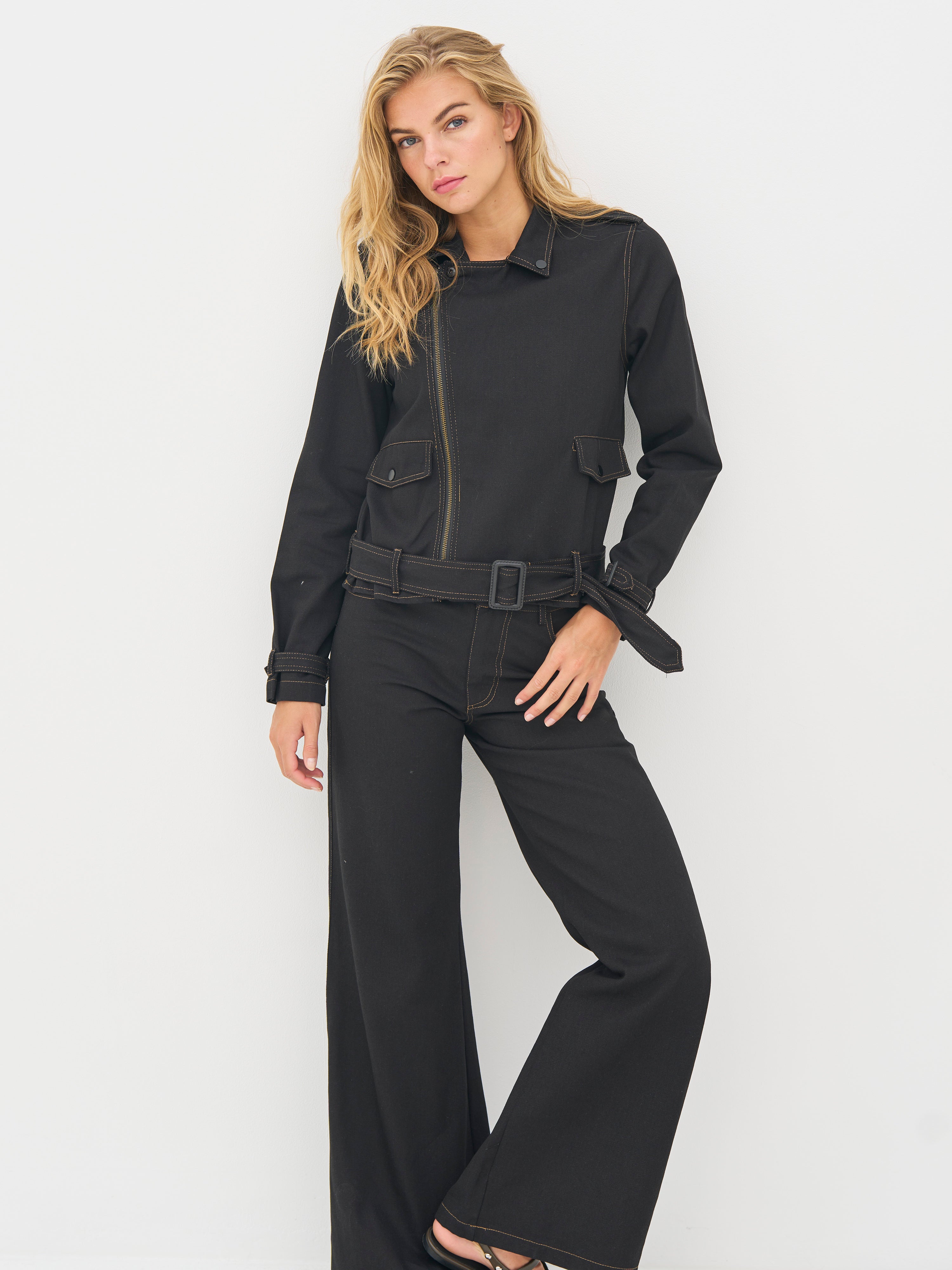 n-denmark-beate-wide-leg-jeans-schwarz image 1