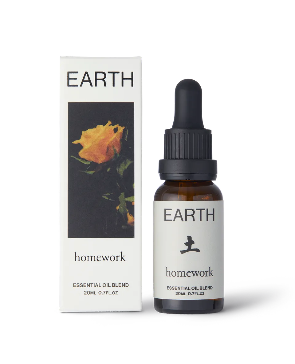homework-earth-essential-oil-blend-duft-l-w-rzig-blumig image 1