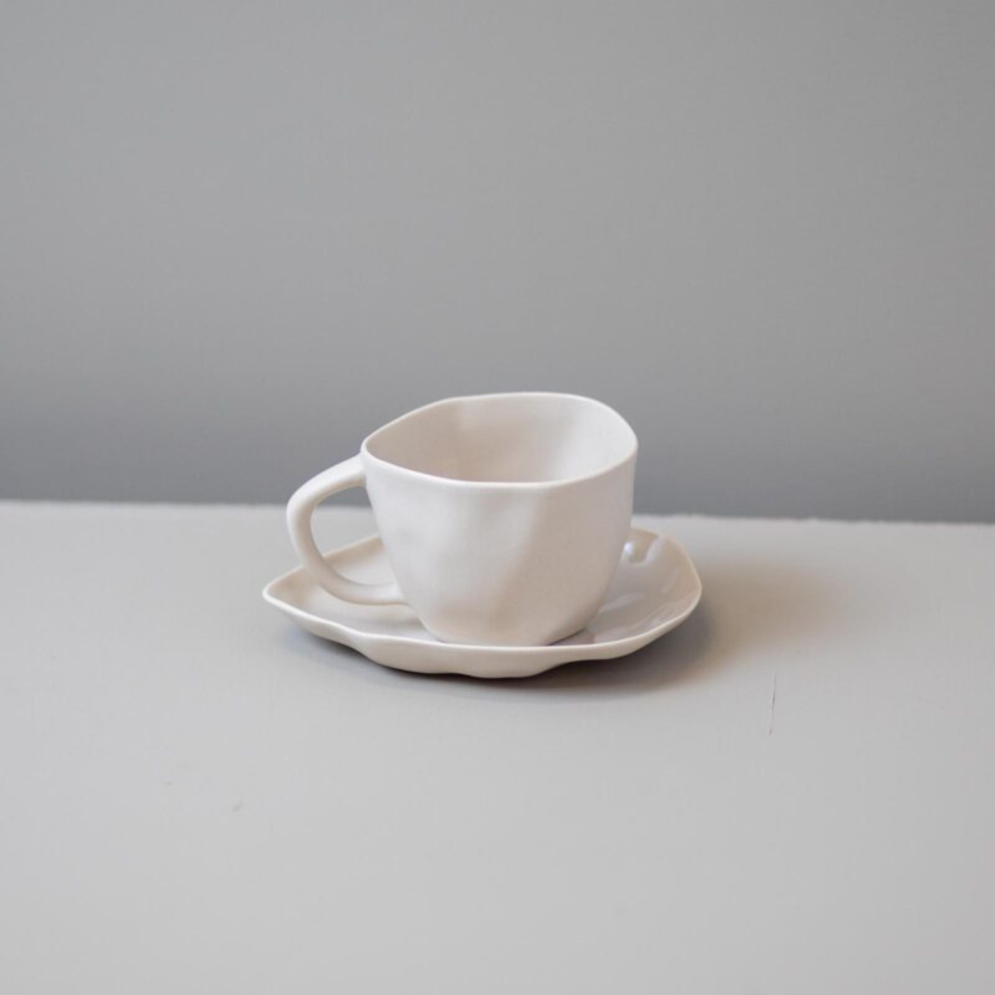 behome-tam-espressotasse-mit-untertasse-100-ml-silbergrau image 1