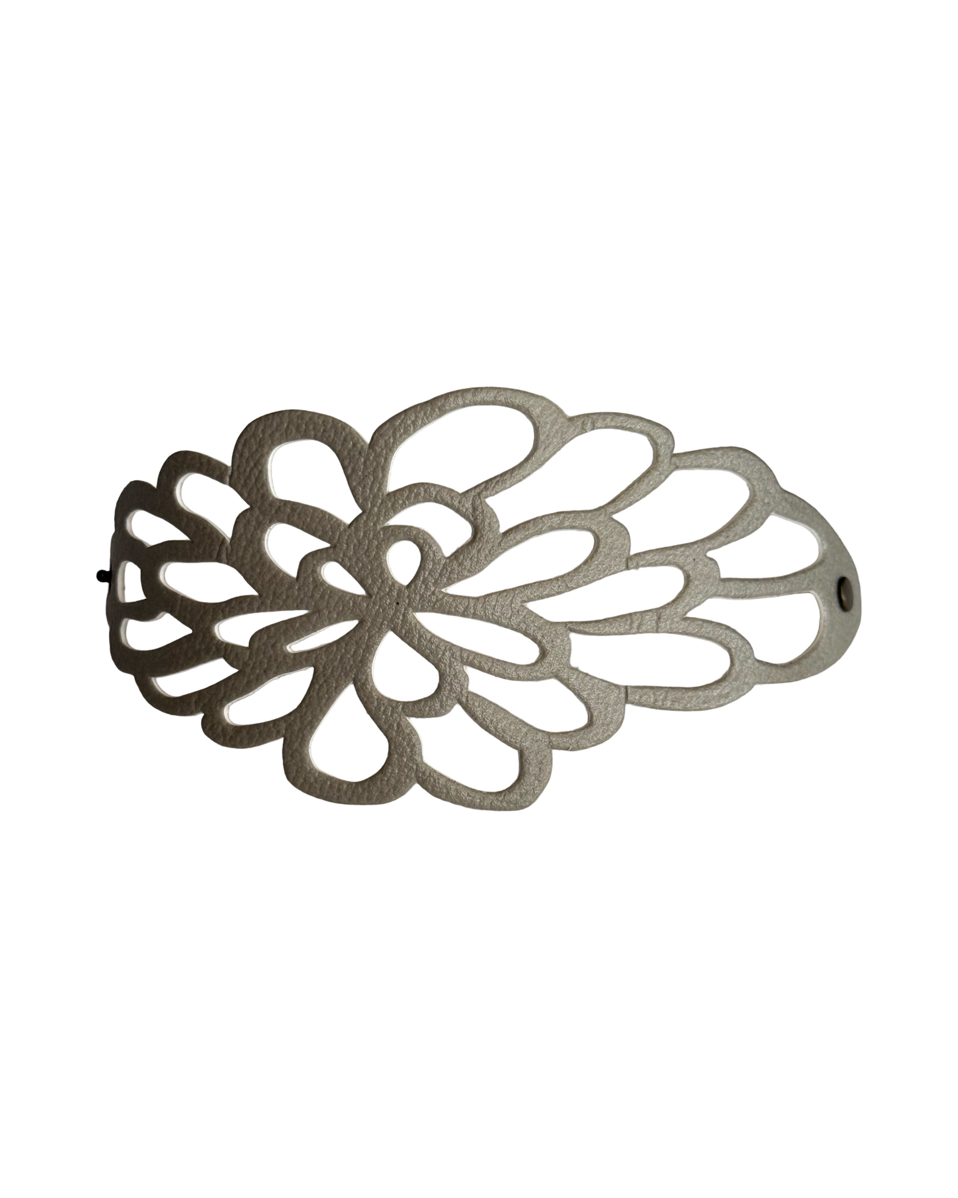 lace-ring-serviettenring-waschbares-papier-latte-grau image 5