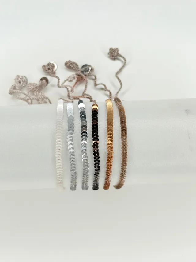 pam-h-kelarmband-mit-pailletten-wei-verstellbar image 1